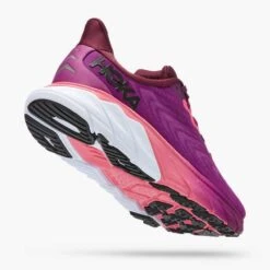 Hoka Women's Arahi 6 Running Shoe - Grape Wine/Beautyberry- Regular (B) -Boutique Shoe Store 1123195 GWBY 3