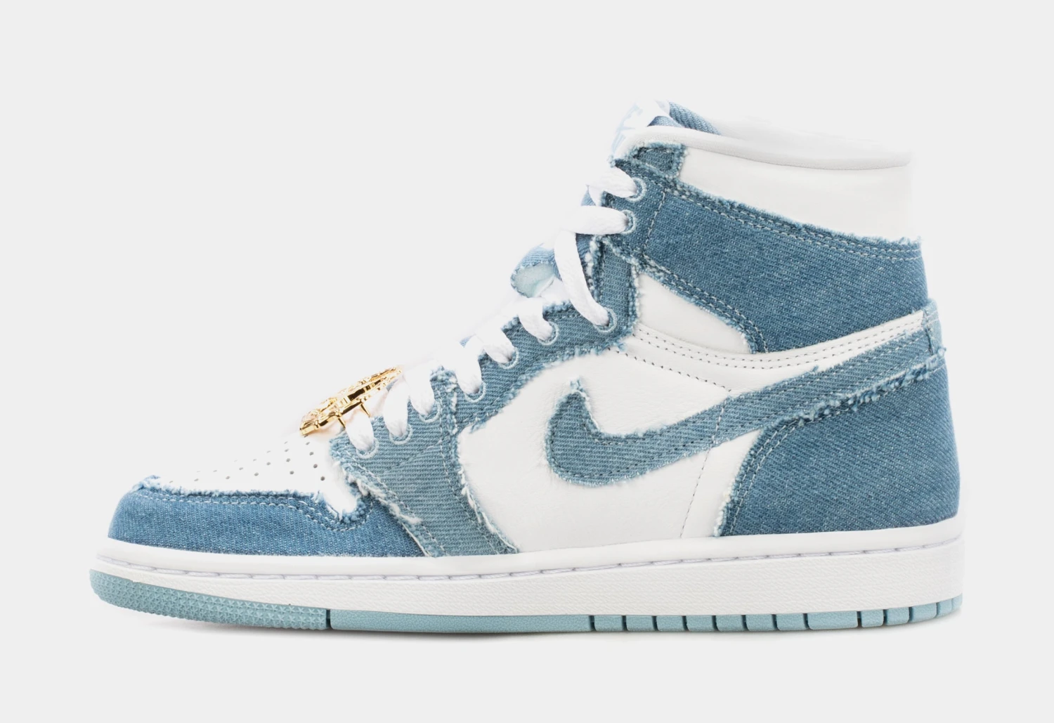 Air Jordan 1 High OG Denim Womens Lifestyle Shoes (Blue/White) 4 Air Jordan 1 High OG Denim Womens Lifestyle Shoes (Blue/White) - Image 2