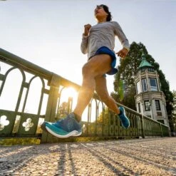 Topo Athletic Men's Cyclone 2 Running Shoe - Blue/Aqua - Regular (D) -Boutique Shoe Store M061.Blue Aqua 10