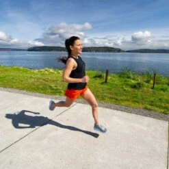 Topo Athletic Women's Phantom 3 Running Shoe - Grey/Stone- Wide (D) -Boutique Shoe Store W063.Grey Stone 10