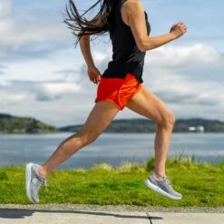 Topo Athletic Women's Phantom 3 Running Shoe - Grey/Stone- Wide (D) -Boutique Shoe Store W063.Grey Stone 11