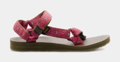 Teva Original Universal Sandal Womens Sandals (Pink/Brown)