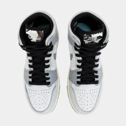 Air Jordan 1 Zoom CMFT 2 Chrome Swoosh Womens Lifestyle Shoes (White/Silver) Free Shipping -Boutique Shoe Store c57ecc522203b22e16e66280137dcd23