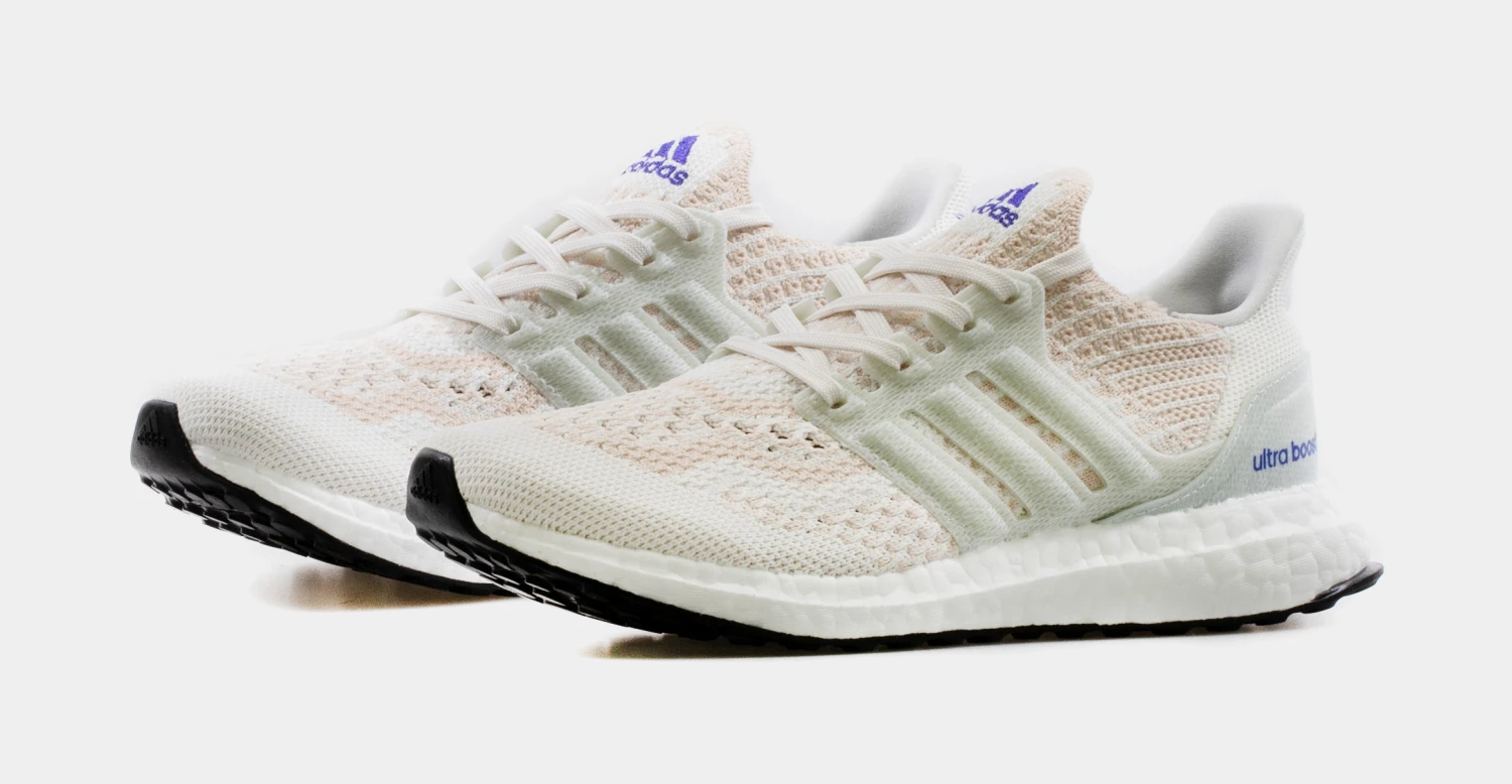 ADIDAS Ultraboost 6.0 DNA Womens Running Shoe (White/Greem) 6 ADIDAS Ultraboost 6.0 DNA Womens Running Shoe (White/Greem) - Image 4